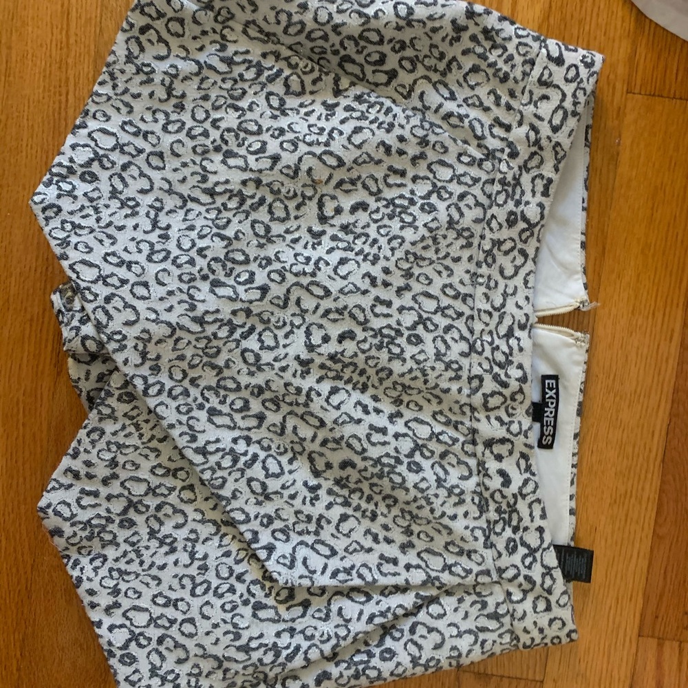 Leopard Print Skirt / Skort